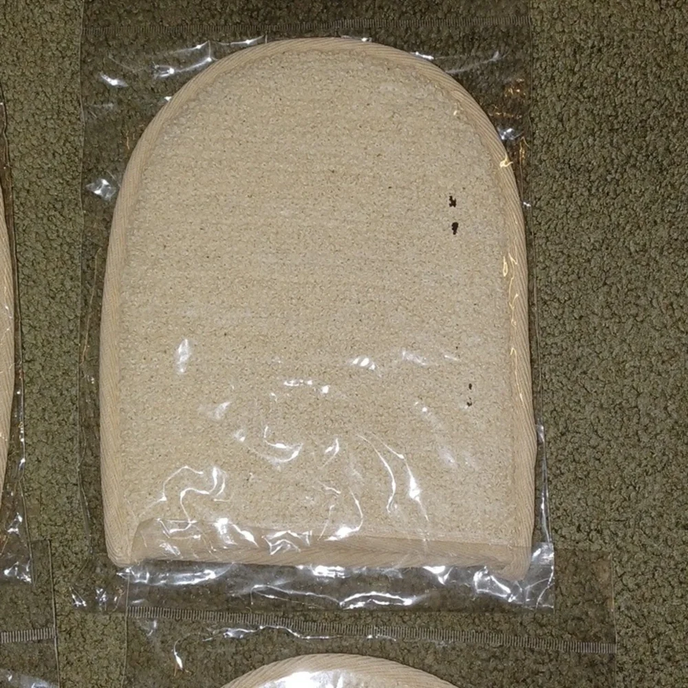 LOT of NIP Luffa Mitts and Soap Bags